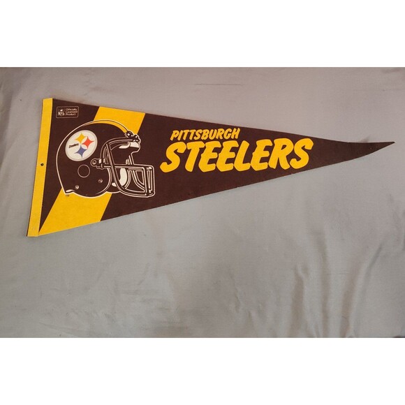 Vintage NFL Pittsburgh Steelers Football Felt Pennant 12"x30" - Picture 1 of 4